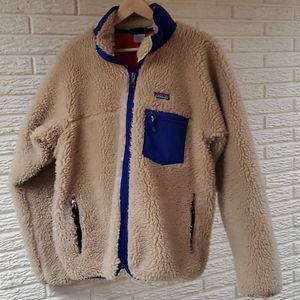 Patagonia vintage Retro deep pile sherpa jacket.